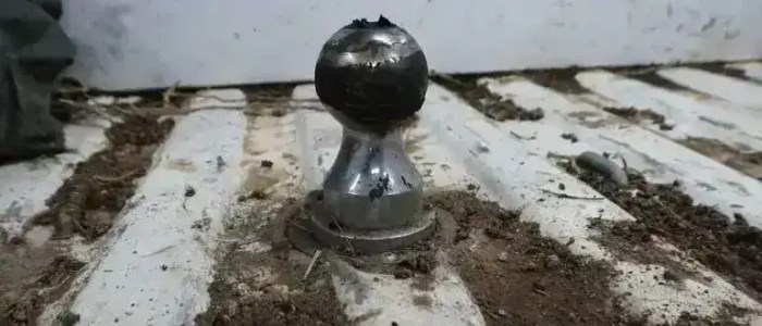 How to install a gooseneck hitch