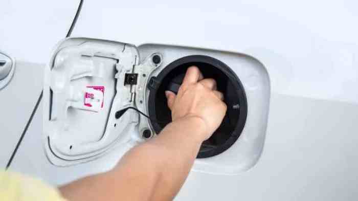How to empty fuel tank