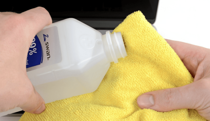 How to clean pine sap