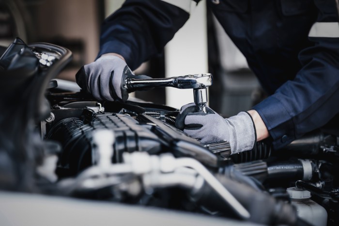 Does car insurance pay for repairs