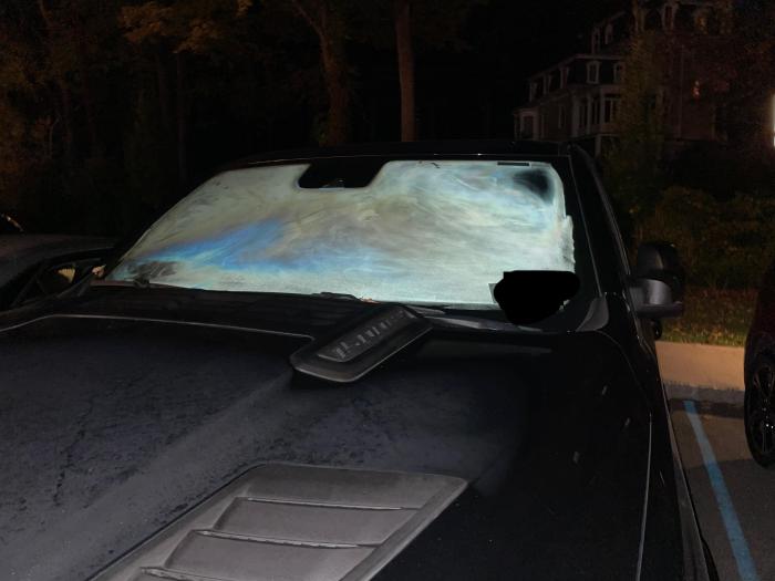 How to keep windshield from fogging