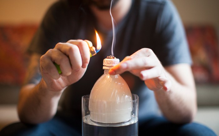 How to make a homemade weed pipe