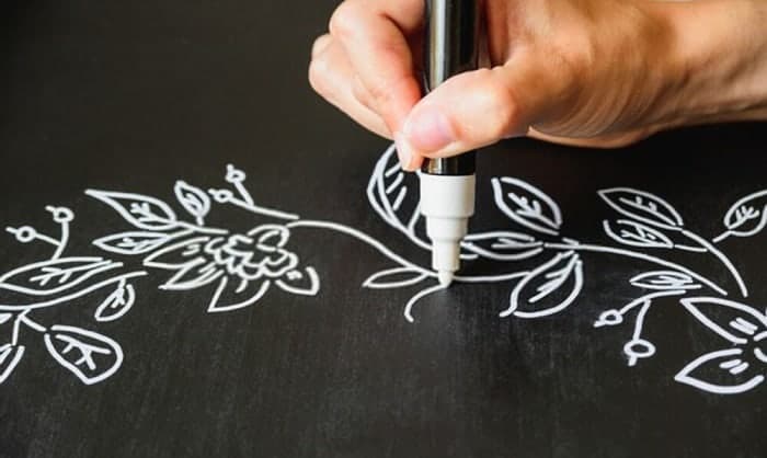 How to remove chalk markers from a chalkboard