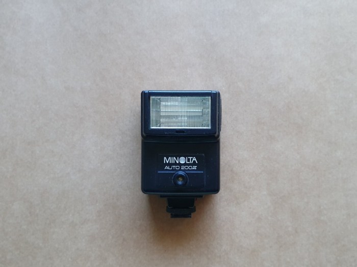 How to sue flash in minolta xga