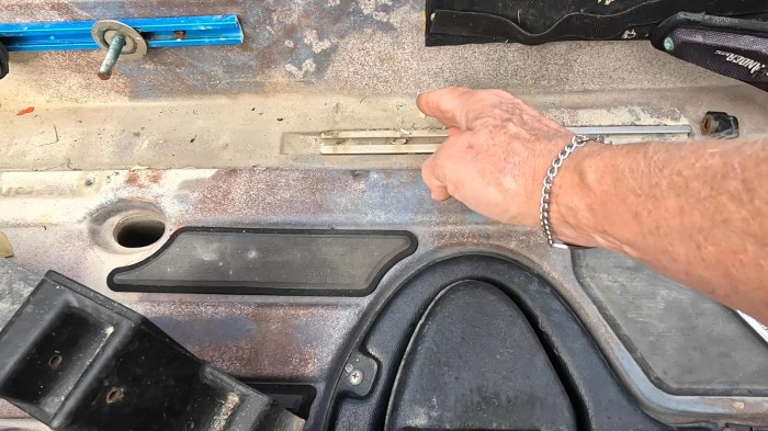How to remove fixed kayak rpegs