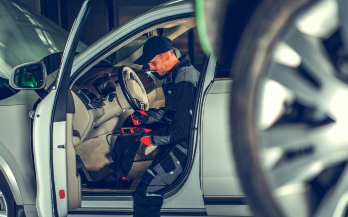Does car insurance cover locksmith