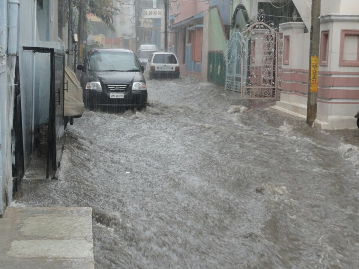 Does car insurance cover water damage