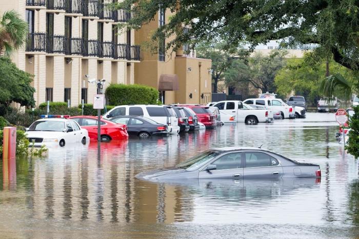 Does car insurance cover flood