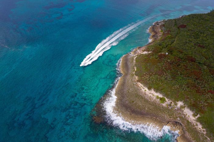 How do you get to harbor island bahamas