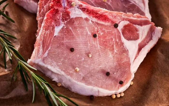 How long to thaw pork shoulder in fridge