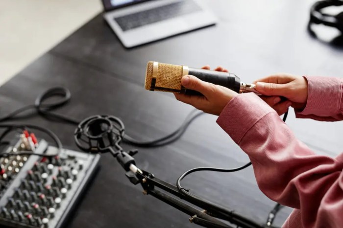 How to place floor boundry mics