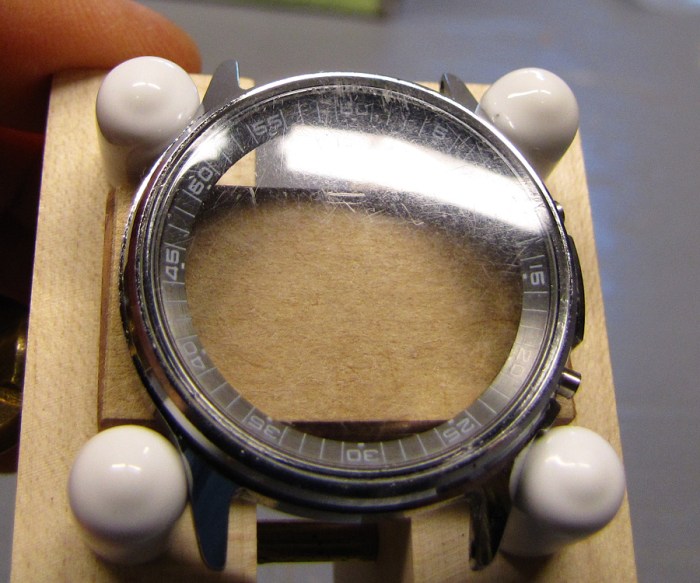 How to color watch crystal mod