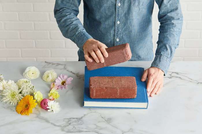 How to store pressed flowers