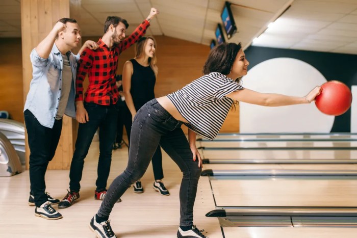 How much does it cost to open a bowling alley