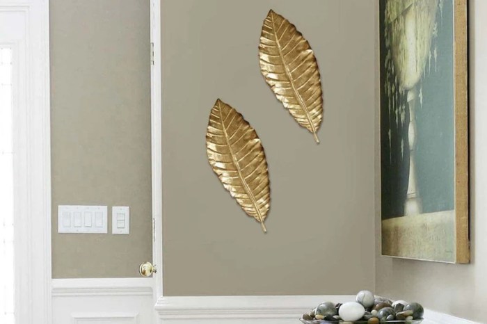 How to hang metal wall art