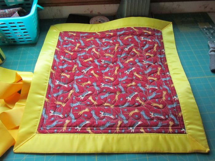 How to attach blanket binding