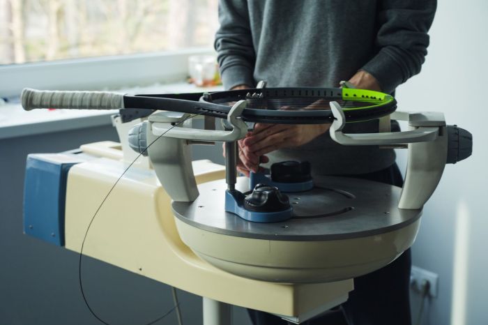 How Much Does It Cost to String a Racket?  A Comprehensive Guide