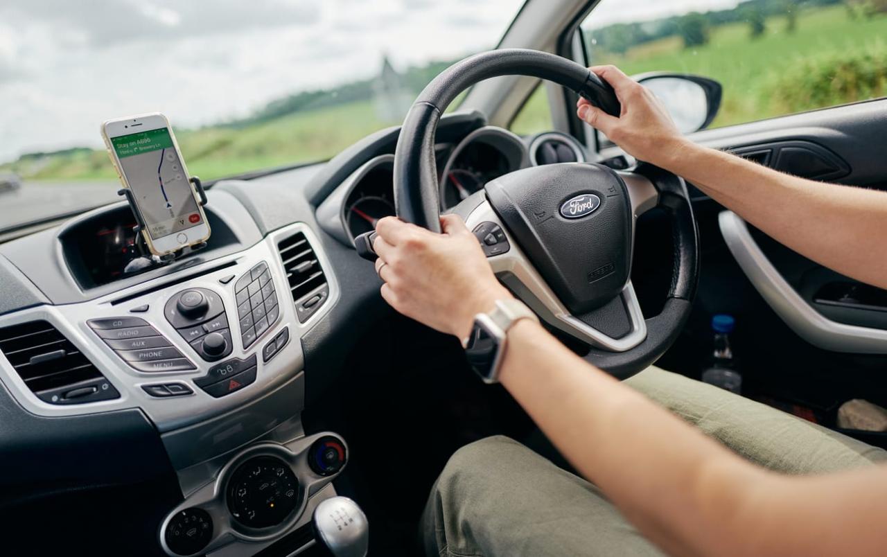 How can i find out if a car has insurance