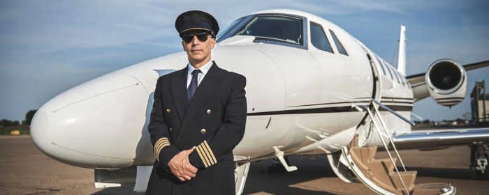 Pilots aircraft pilot charter become hire contracts pay companies How to become a private jet pilot