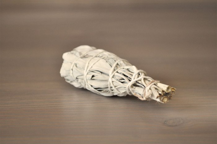 Sage stick How to make a sage stick