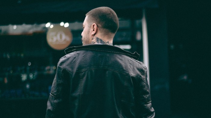 How long to keep saran wrap on tattoo