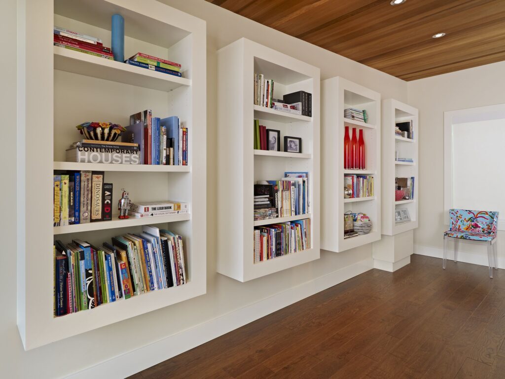 Elevate Your Minimalist Living Room with a Floating Bookcase: Design Ideas & Inspiration