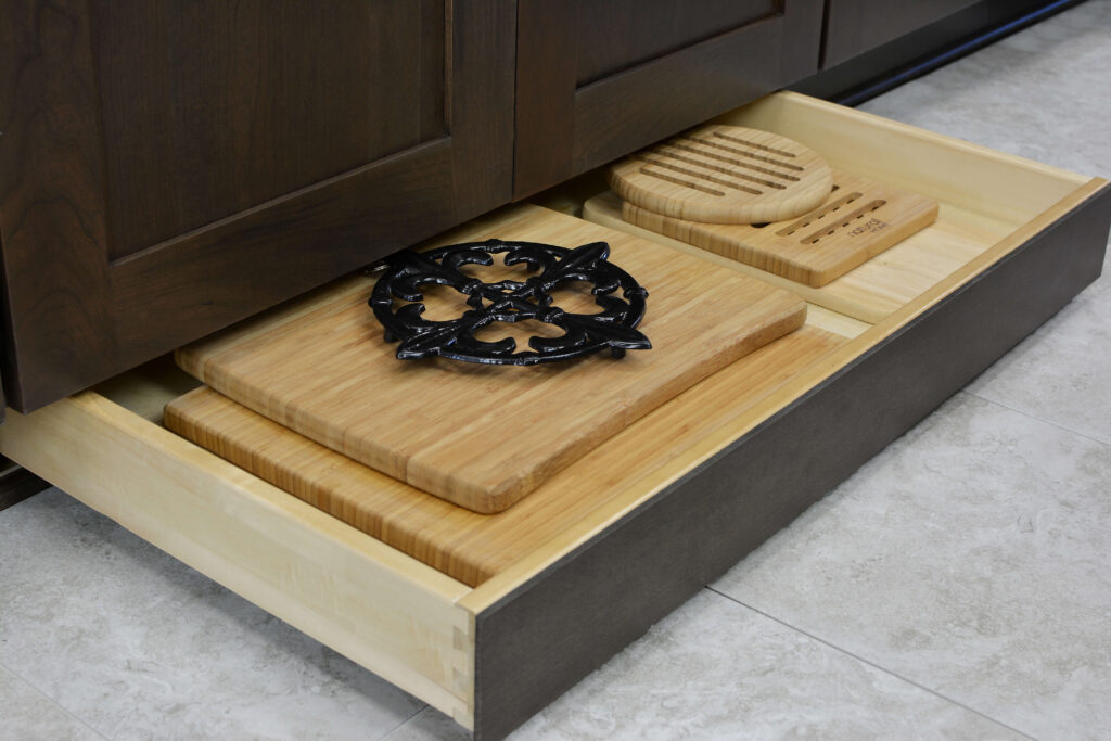 Chop ‘Til You Drop: Ingenious Cutting Board Storage Solutions to Declutter Your Kitchen