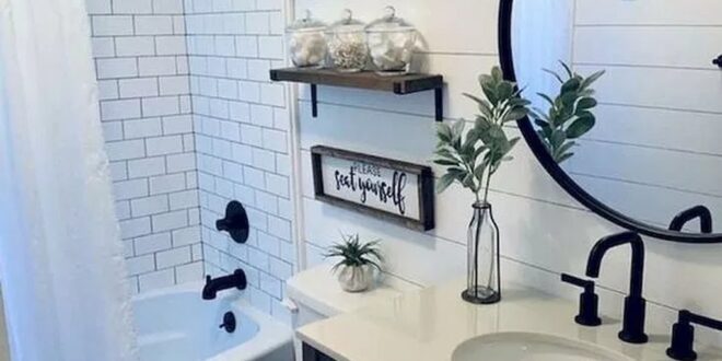 Timeless Elegance: Mastering Black and White Bathroom Decor for a Stunning Retreat