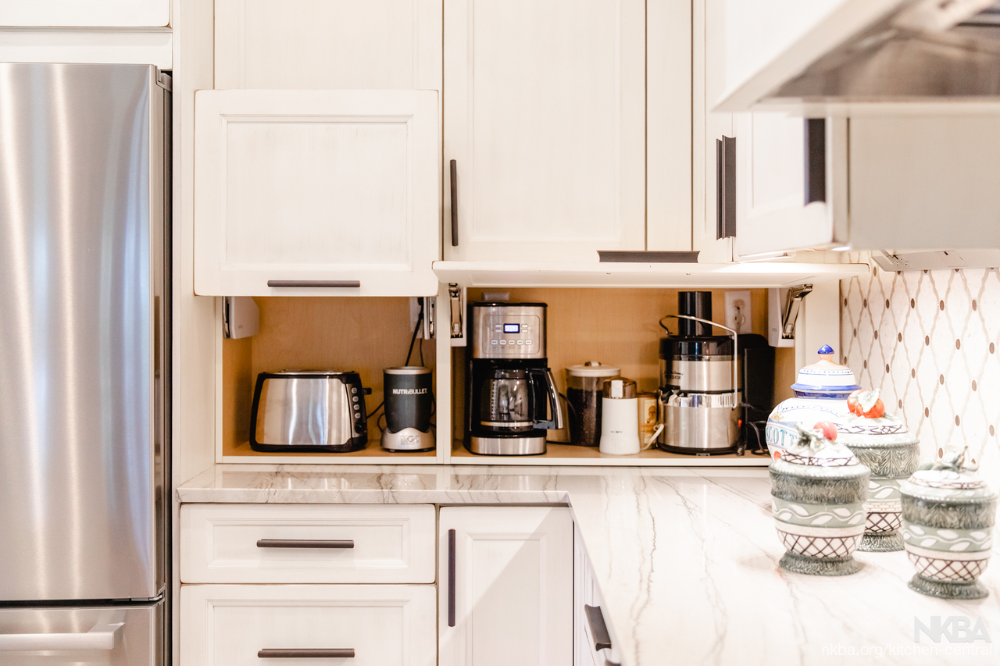 Appliance Garage Bliss: Maximizing Space & Style on Your Kitchen Counter