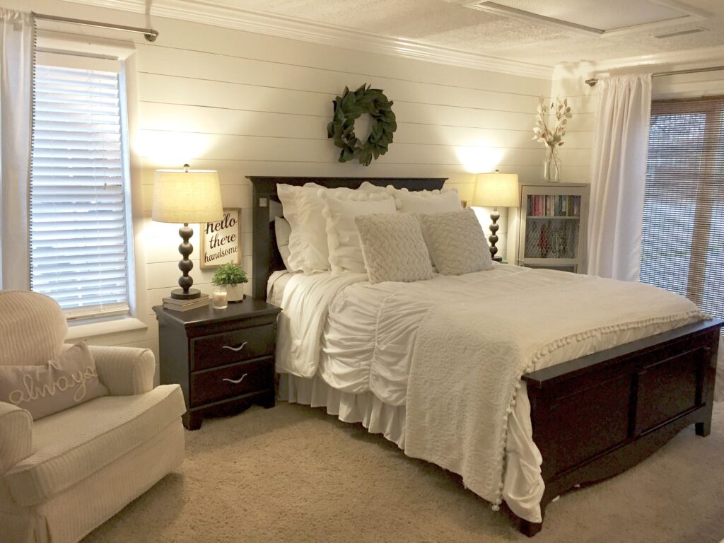 Dreaming of Rustic Retreats: A Complete Guide to Farmhouse Bedroom Decor