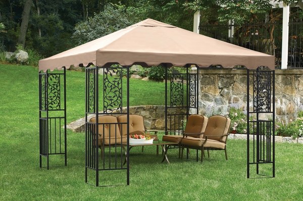 Gazebo Oasis: Creating the Ultimate Outdoor Living Room Shade
