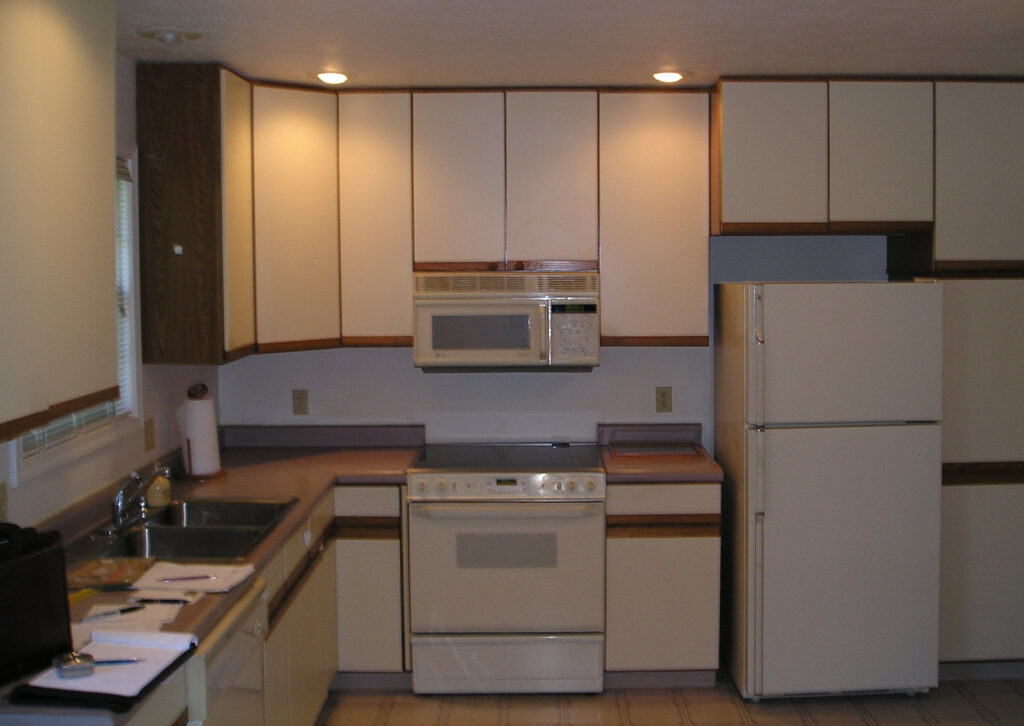 Particle Board Kitchen Cabinets: Affordable Elegance or Budget Nightmare?