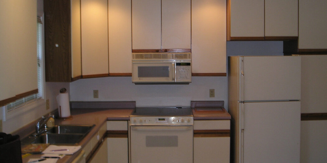 Particle Board Kitchen Cabinets: Affordable Elegance or Budget Nightmare?