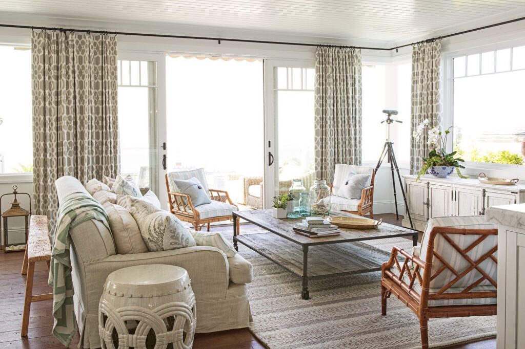 Coastal Living Room Oasis: Design Ideas to Bring the Beach Home