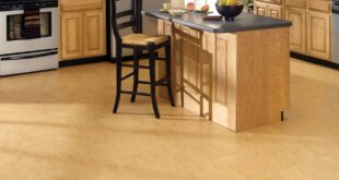 Cork Flooring in the Kitchen: A Soft, Sustainable, and Stylish Choice