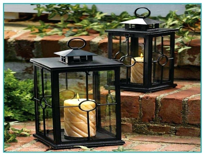 Illuminate Your Outdoor Oasis: Lantern Decor Ideas for a Cozy Living Room